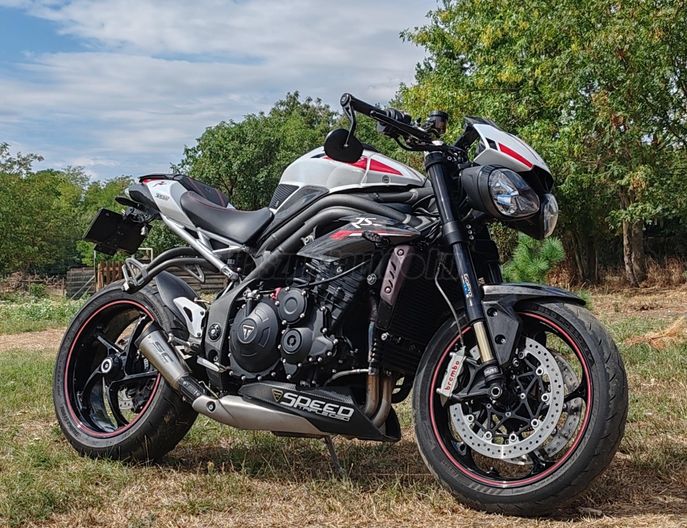 TRIUMPH SPEED TRIPLE 1050