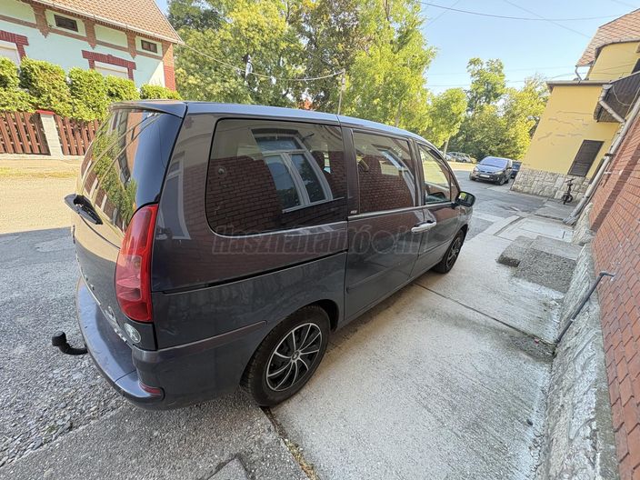 PEUGEOT 807 2.0 HDi Supreme