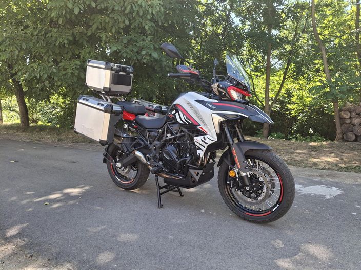 BENELLI TRK 702 X