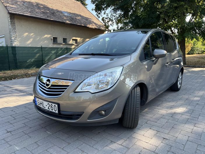 OPEL MERIVA B 1.4 T Cosmo