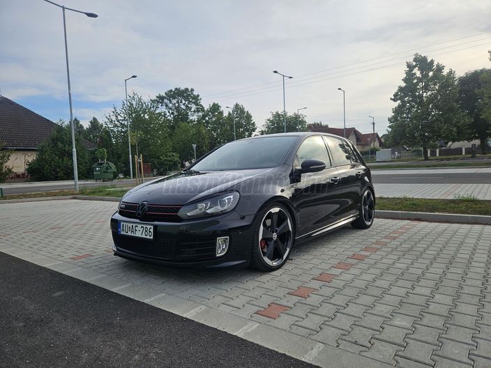 VOLKSWAGEN GOLF VI 2.0 TSI GTI DSG