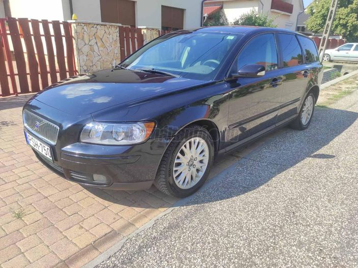 VOLVO V50 2.0 D Kinetic