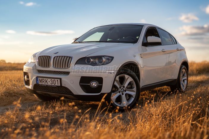 BMW X6 xDrive50i (Automata)