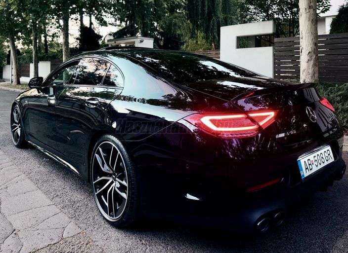 MERCEDES-AMG CLS