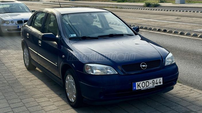 OPEL ASTRA 1.4 16V Classic II Optima