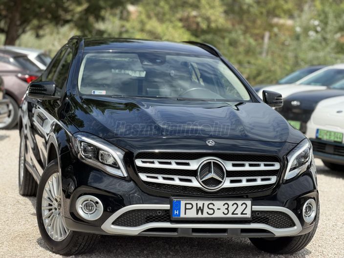 MERCEDES-BENZ GLA 180 Urban 7G-DCT