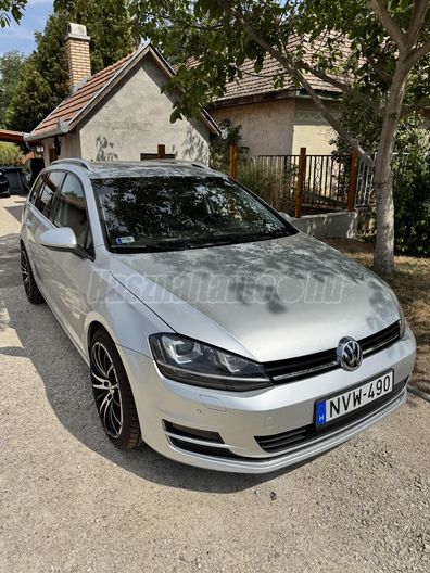 VOLKSWAGEN GOLF VII Variant 2.0 TDI Highline
