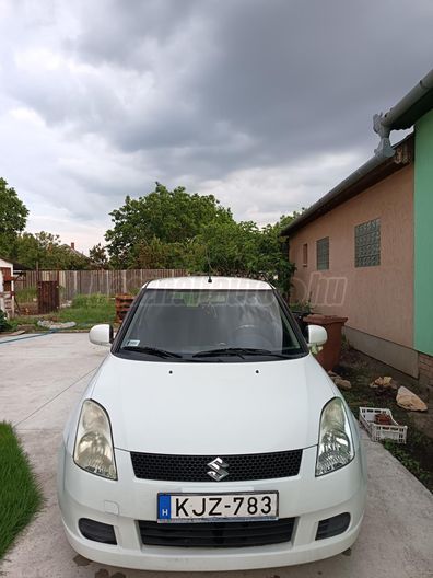 SUZUKI SWIFT 1.3 GLX