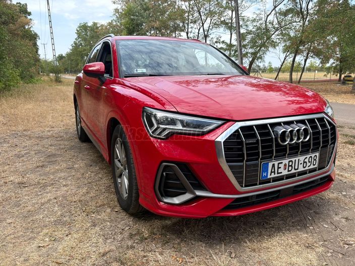 AUDI Q3 40 TDI S line quattro S-tronic