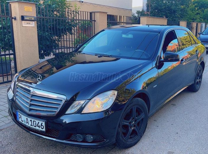 MERCEDES-BENZ E 200 CGI BlueEFFICIENCY Elegance (Automata)