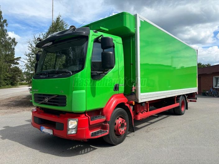 VOLVO FL 240 HŰTŐS HÁTFALAS