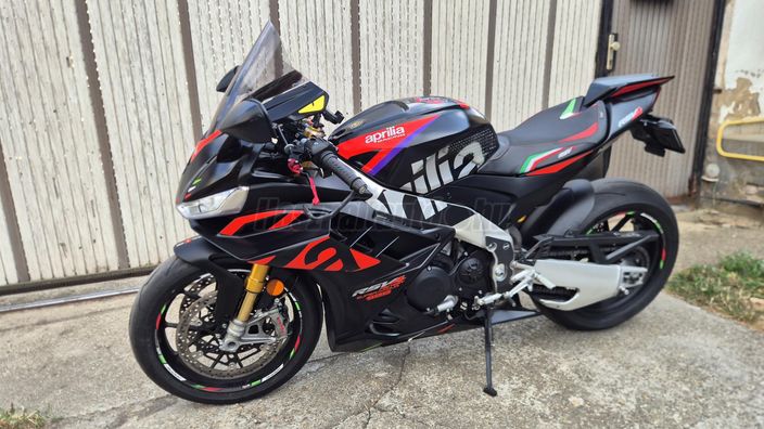 APRILIA RSV4 FACTORY