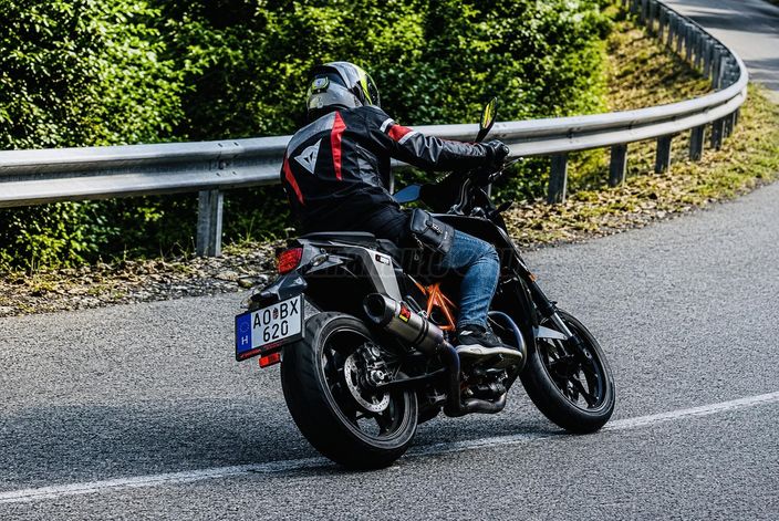 KTM 690 DUKE