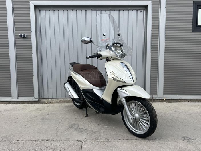 PIAGGIO BEVERLY 300