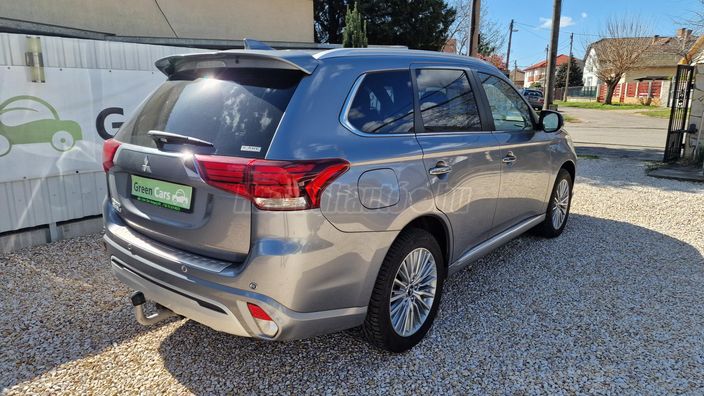 MITSUBISHI OUTLANDER 2.4 PHEV Instyle Premium 4WD CVT