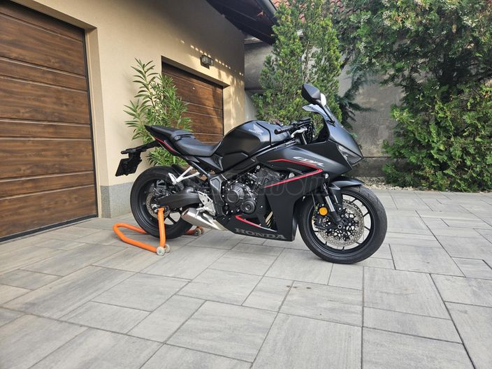 HONDA CBR 650 R