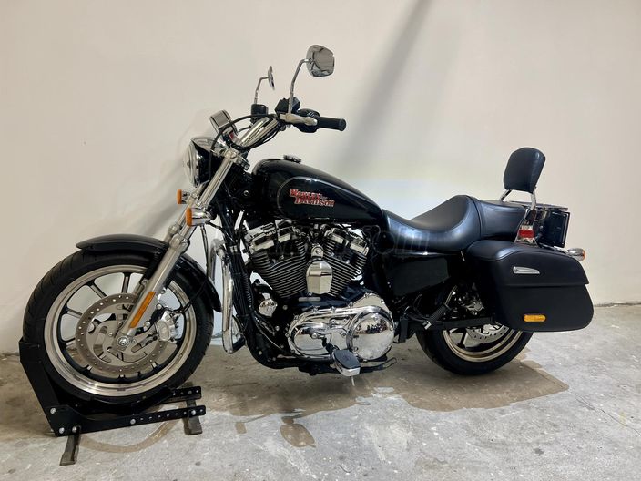 HARLEY-DAVIDSON SPORTSTER 1200 CUSTOM