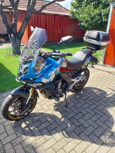 CFMOTO 650 MT