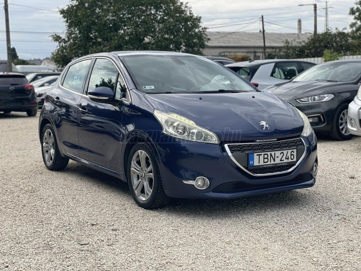 PEUGEOT 208 1.6 VTi Allure