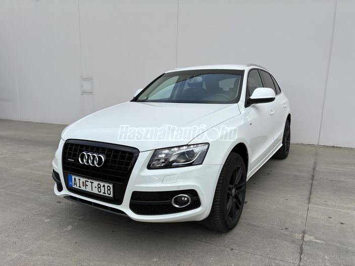 AUDI Q5 3.0 TDI DPF quattro S-tronic