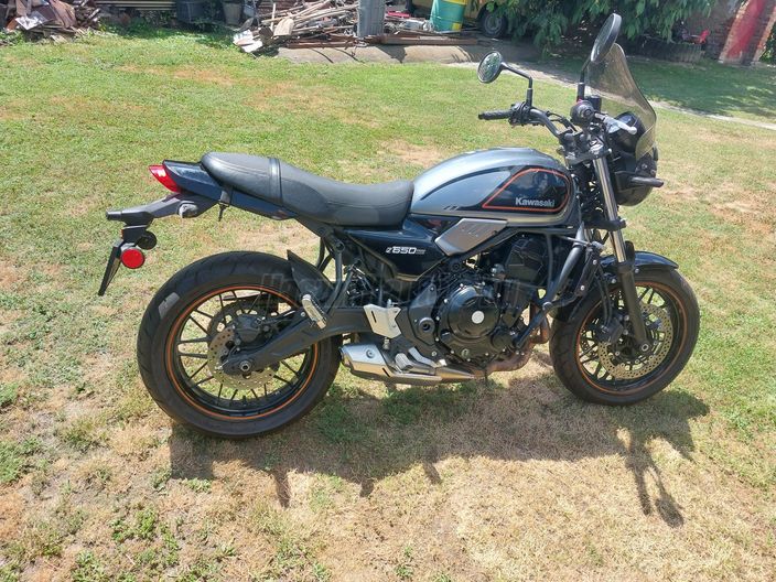 KAWASAKI Z 650 RS