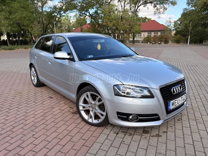 AUDI A3 Sportback 1.6 TDI Attraction S-tronic