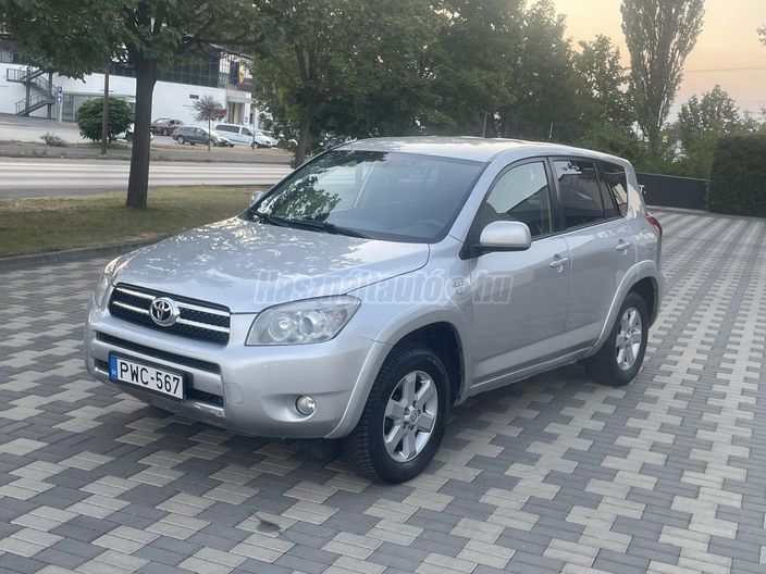 TOYOTA RAV 4 Rav4 2.2 D-4D X Leather