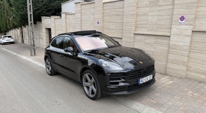 PORSCHE MACAN PDK