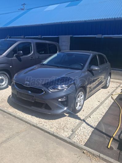 KIA CEE'D Ceed SW 1.6 CRDi HP Silver