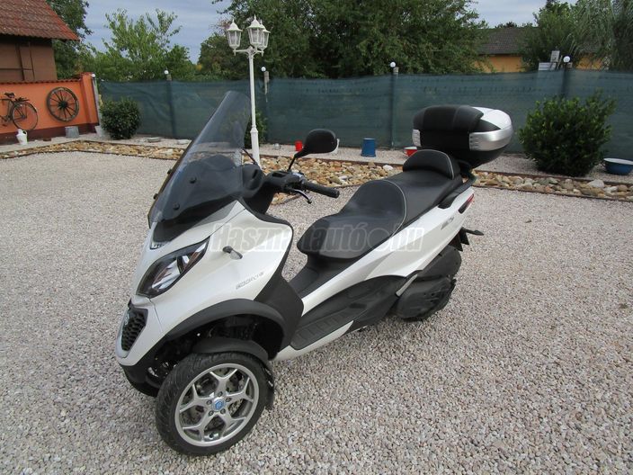 PIAGGIO MP3 500