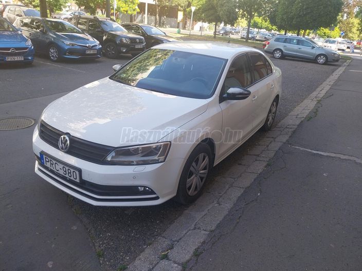 VOLKSWAGEN JETTA 1.2 TSI BMT Trendline
