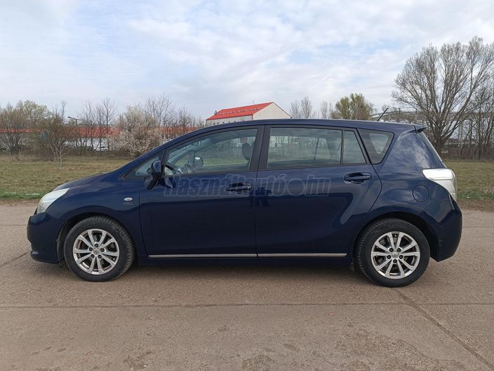 TOYOTA VERSO 2.0 D-4D Sol