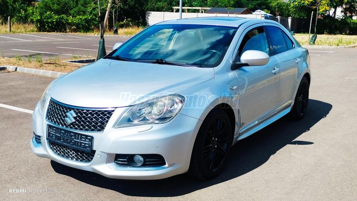 SUZUKI KIZASHI 2.4 SDLX CVT 4WD