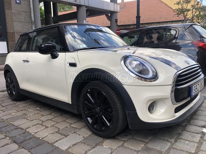 MINI COOPER 1.5 DKG