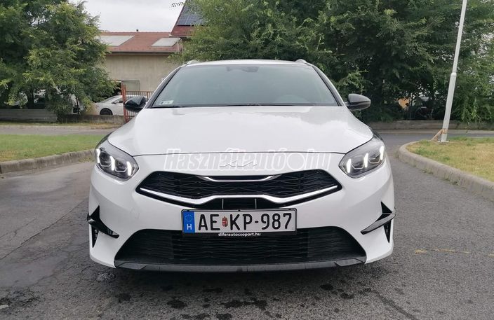 KIA CEE'D Ceed SW 1.5 T-GDI Gold Sport