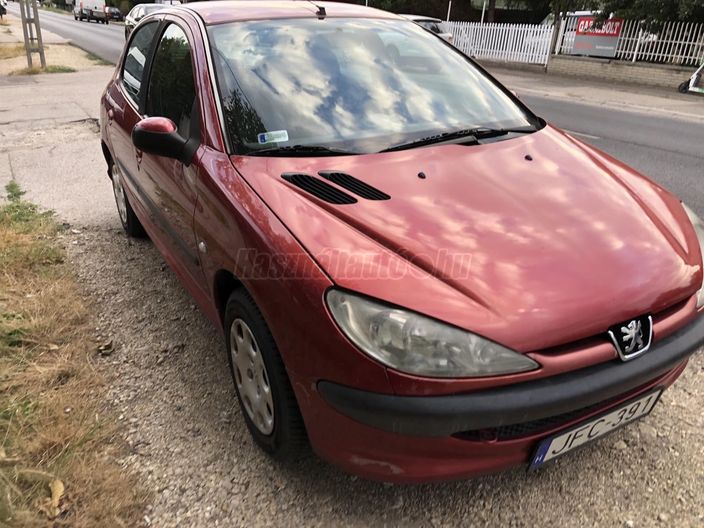 PEUGEOT 206 1.4 16V Premium