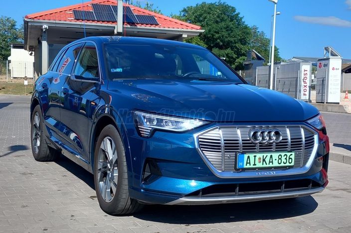 AUDI E-TRON 55 S line quattro (Automata)