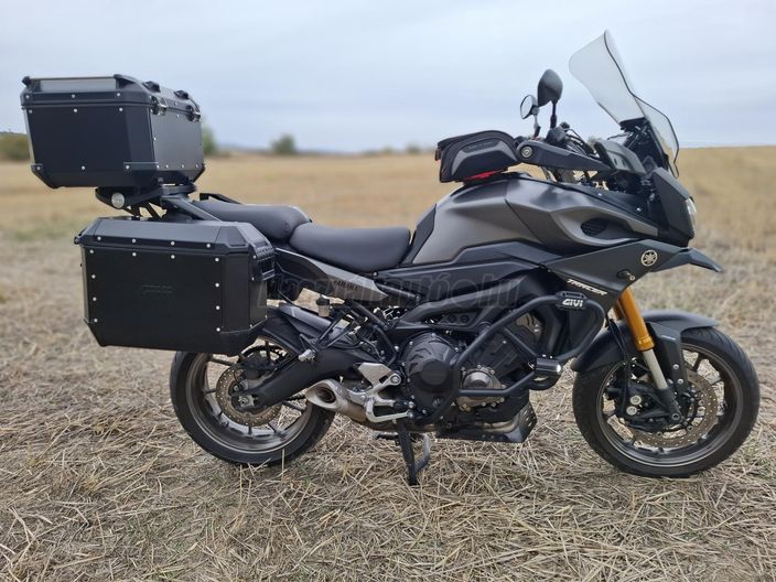 YAMAHA MT-09 TRACER