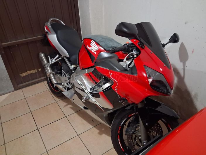 HONDA CBR 600 F4