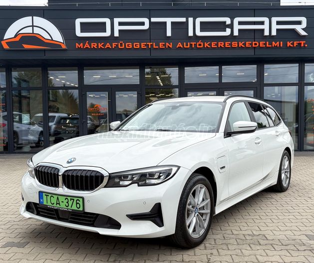 BMW 330 330e Sport (Automata)