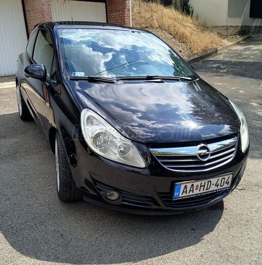 OPEL CORSA D 1.4 Sport