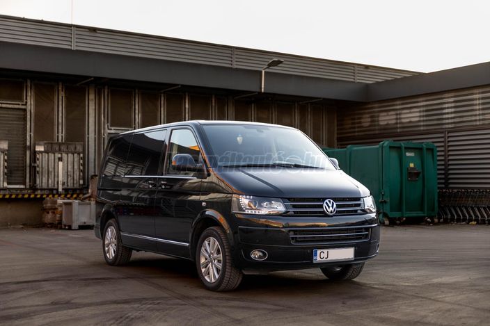 VOLKSWAGEN MULTIVAN