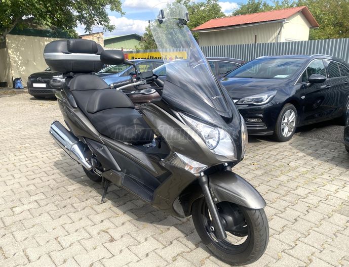HONDA SILVER WING 600