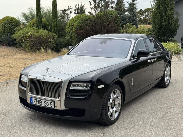 ROLLS-ROYCE GHOST