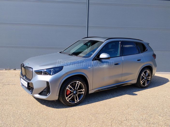 BMW IX1 xDrive30 64,8kWh