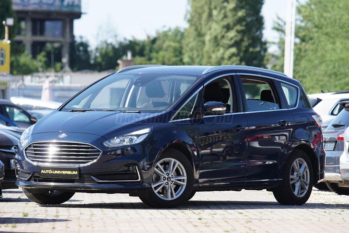FORD S-MAX 2.5 FHEV Titanium CVT [7személy]