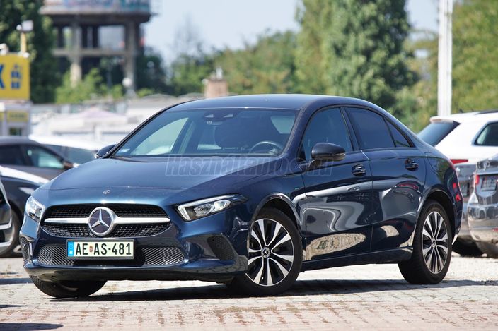 MERCEDES-BENZ A 250 e EQ Power Progressive 8G-DCT Limuzin