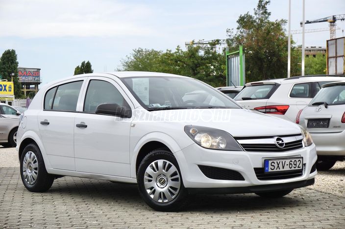 OPEL ASTRA H 1.4 Cosmo