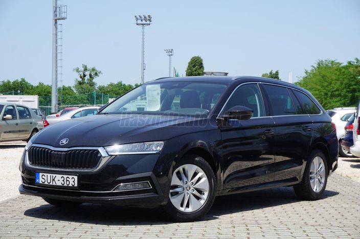 SKODA OCTAVIA Combi 1.5 TSI ACT Ambition