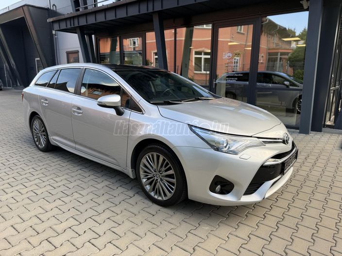 TOYOTA AVENSIS Touring Sports 1.8 Active